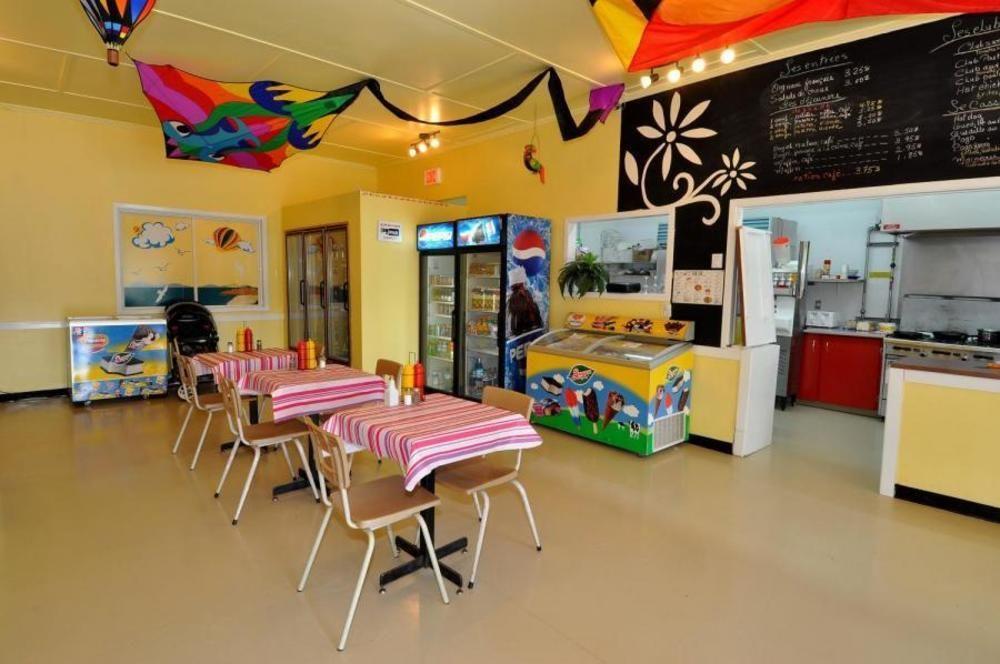 Camping & Chalets De La Demi-Lieue Saint-Jean-Port-Joli Ngoại thất bức ảnh